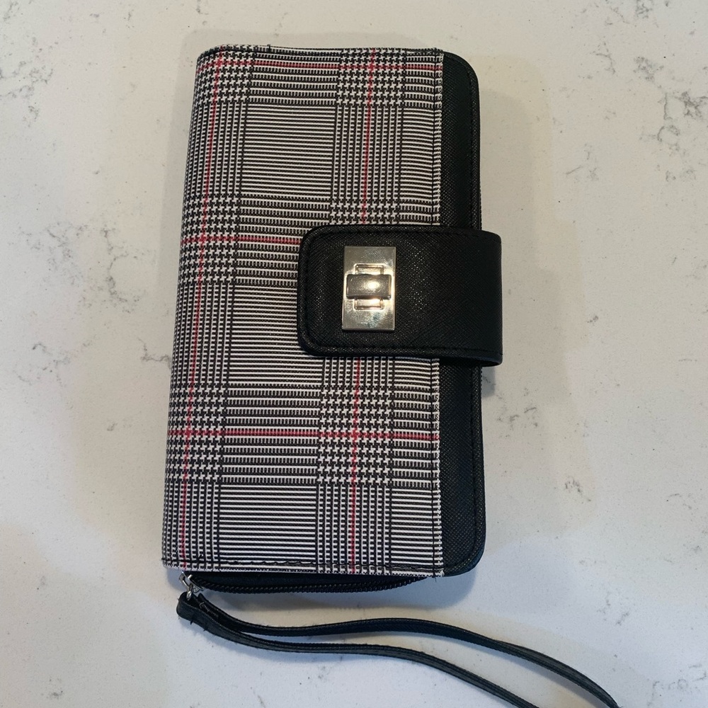 Plaid Wallet